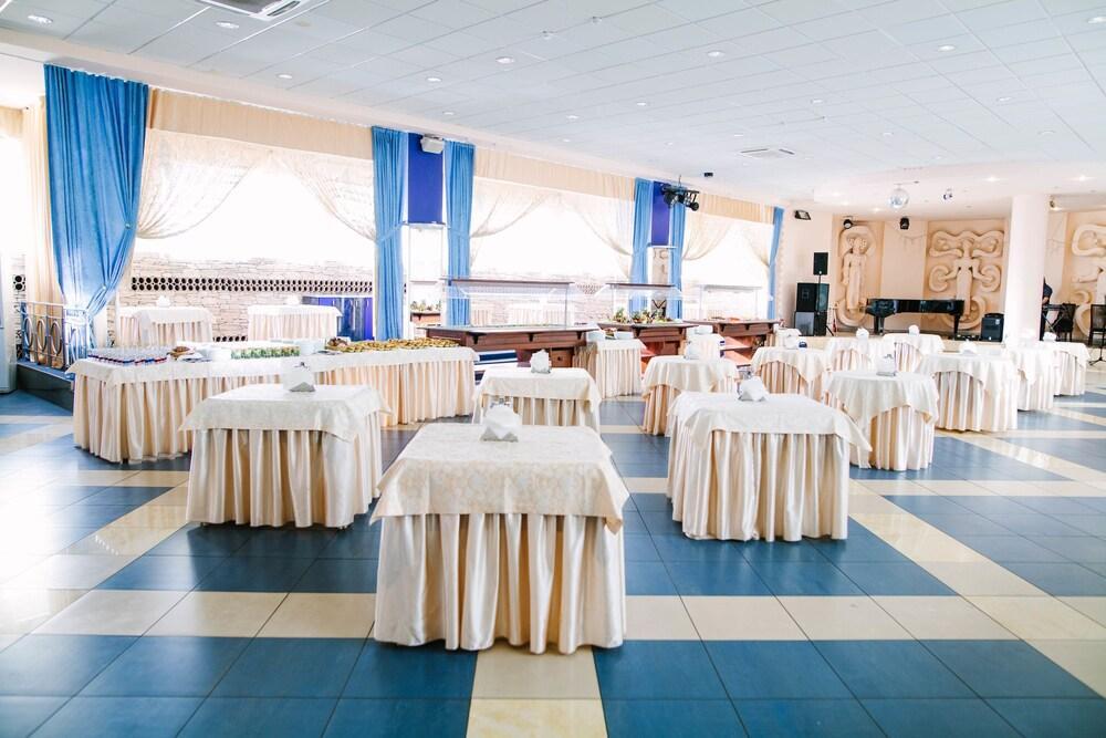 Tourist Hotel Minsk Eksteriør bilde